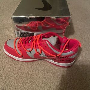 Off white Nike dunk lot size 8.5
